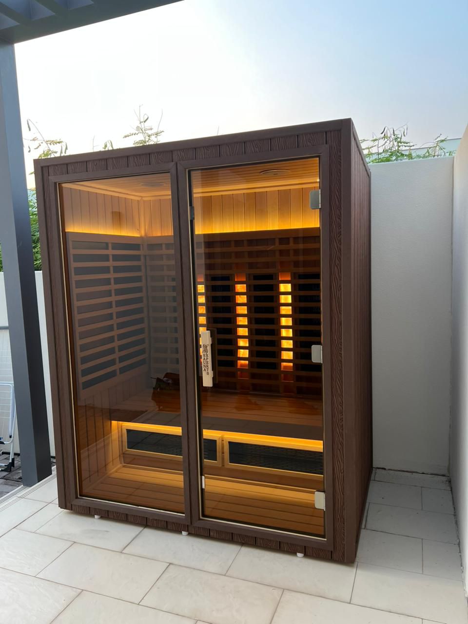 3 Person Infrared Sauna Dubai UAE 160x120x190cm Therma Hack