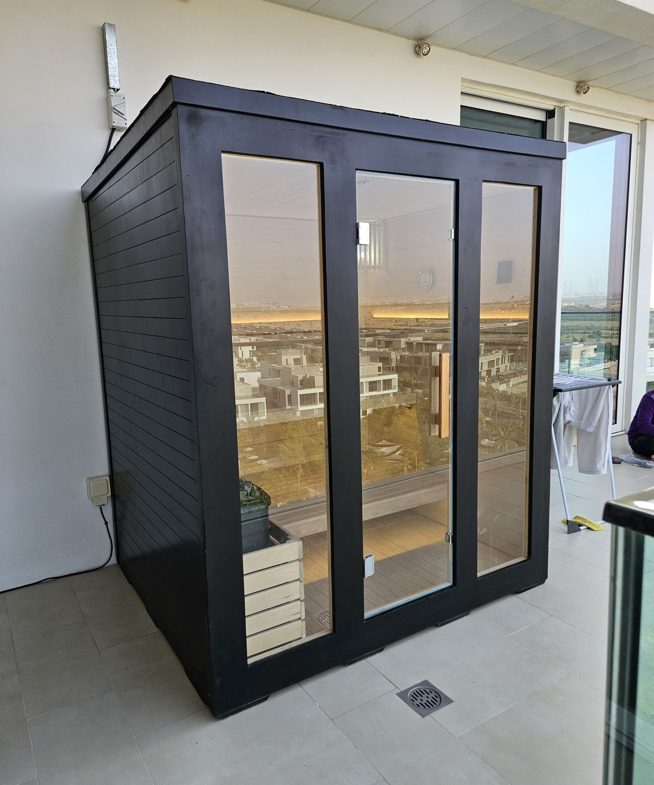 3 Person Traditional Sauna Dubai UAE 180x150x190cm Therma Hack